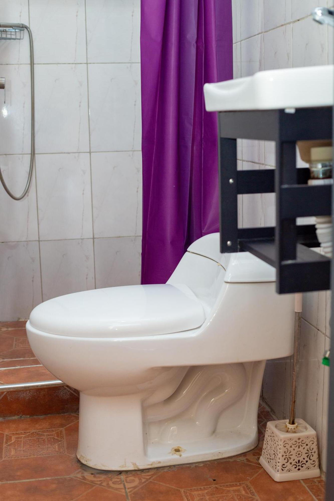 High Level Apartment Haatso Екстериор снимка