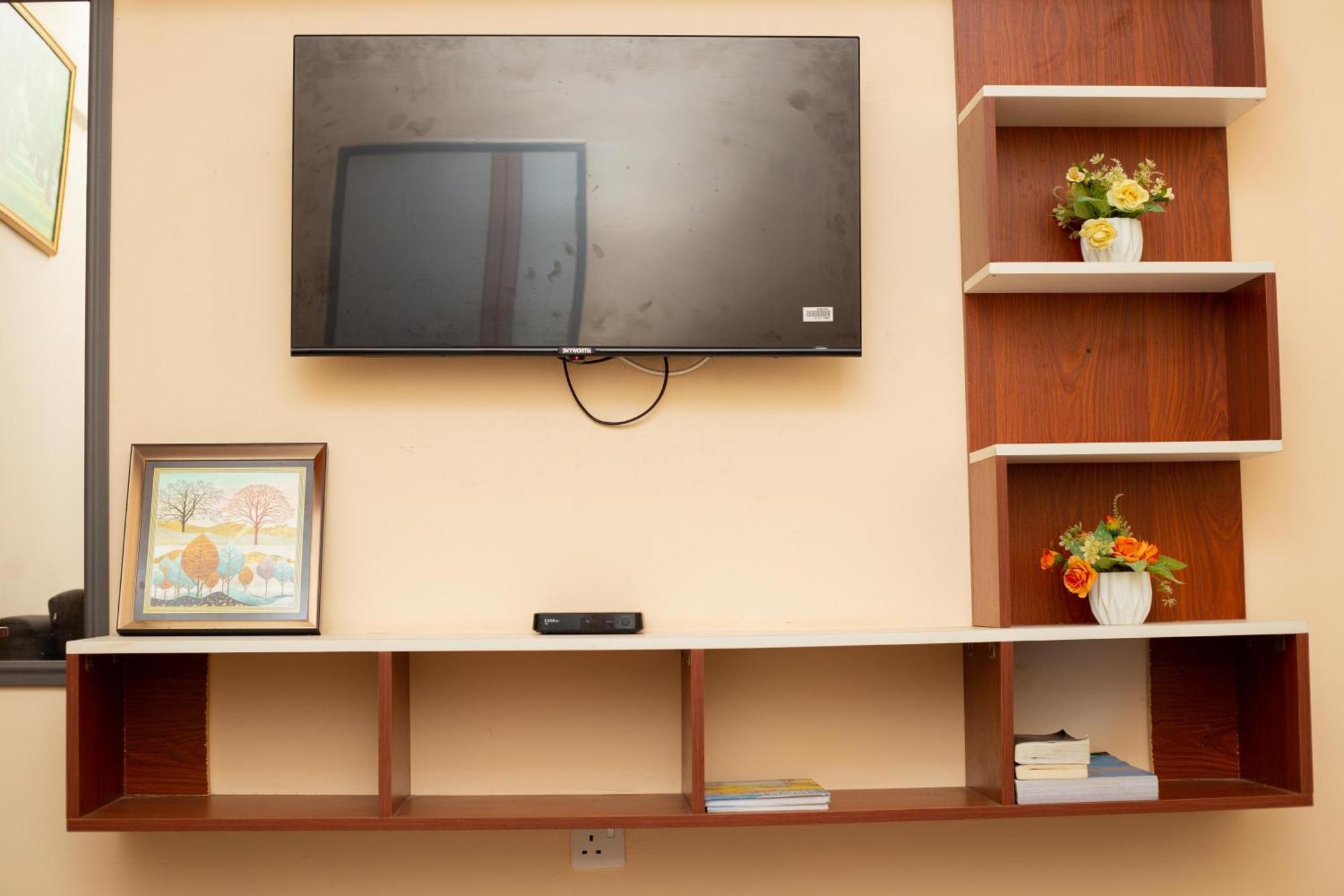 High Level Apartment Haatso Екстериор снимка