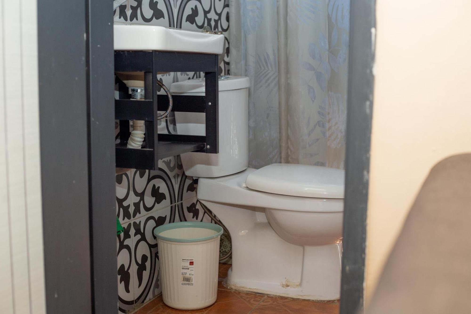 High Level Apartment Haatso Екстериор снимка