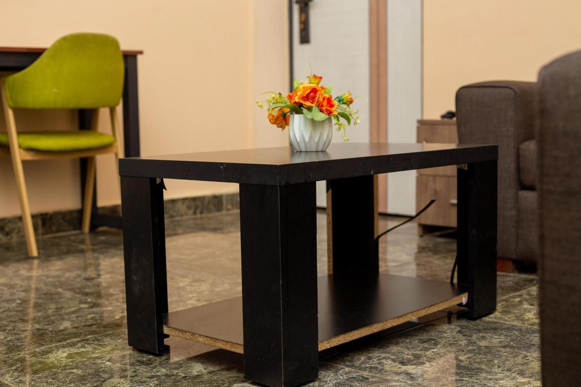 High Level Apartment Haatso Екстериор снимка